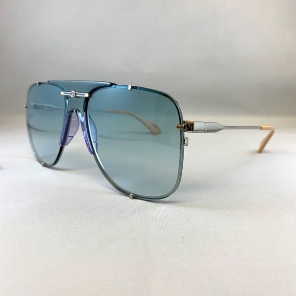 Authentic Gucci sunglasses - Picture 9 of 11
